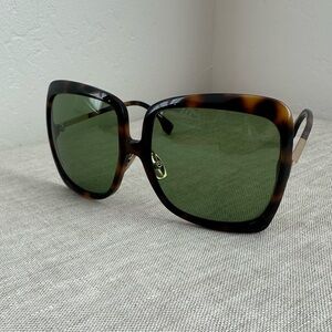 Fendi Oversized Tortoiseshell Square Sunglasses